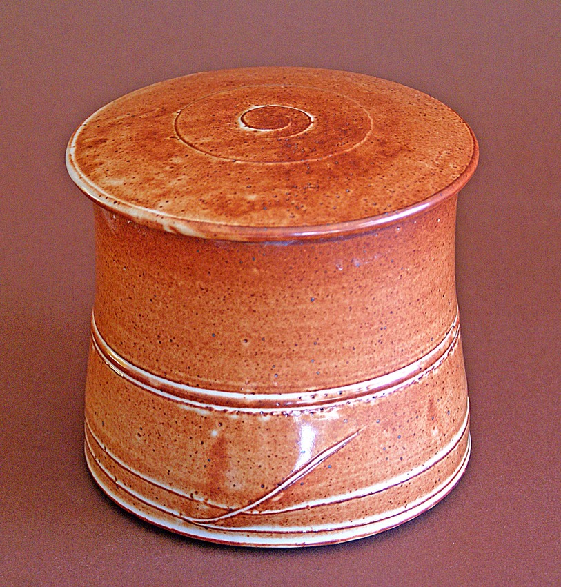 Lided jar 6" 2008